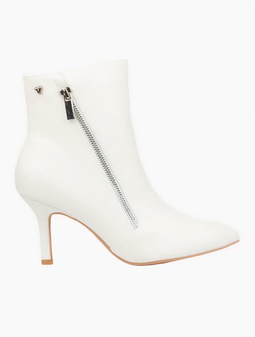 Butterfly Feet White Lively 2 Ankle Boots