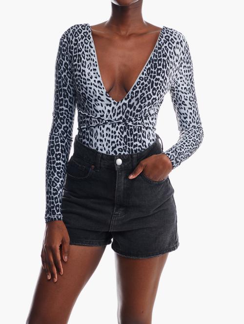 Forever 21 Black & Multi Leopard Printed Long Sleeve Bodysuit