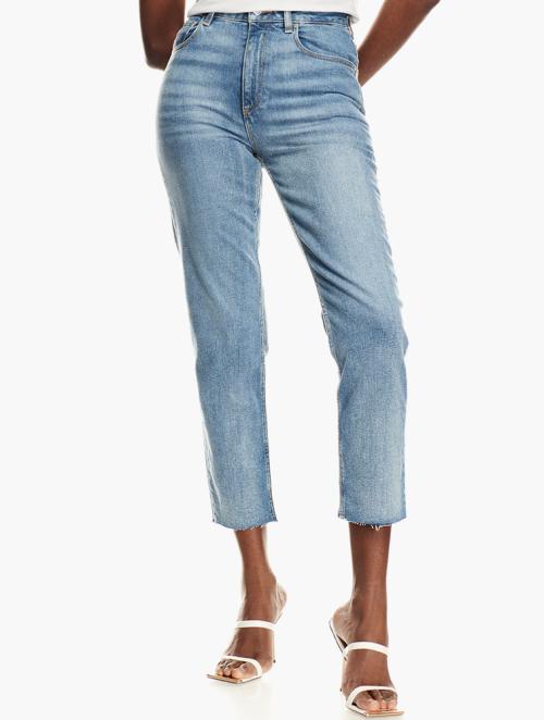GUESS Light Wash Cropped Denim Jeans
