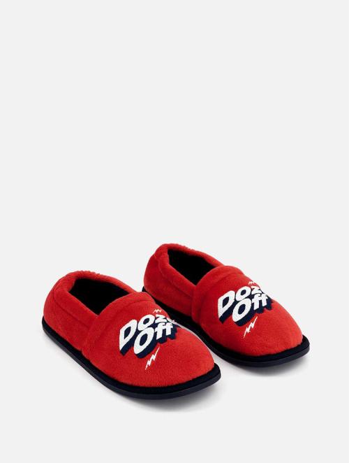 Woolworths Red Doze Off Older Boy Stokie Slippers