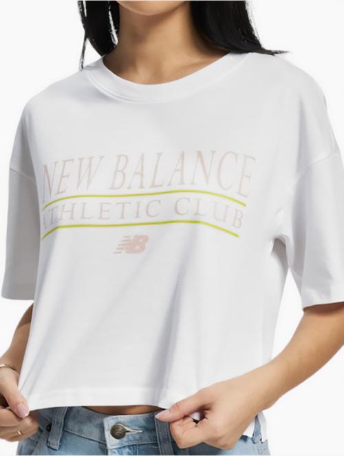 New Balance WOMEN'S Essentials Athletic Club Crewneck PINK